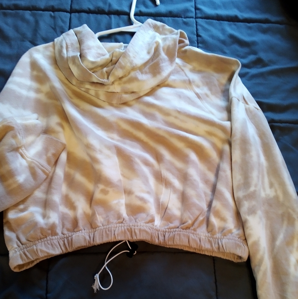 Crop top - Picture 2 of 3